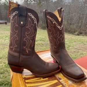 Tony Lama Brown Cowboy Western Boots with Decorative Stitching